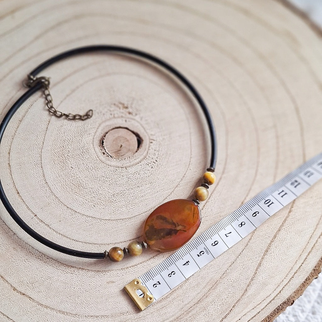 Agate Choker, 40–45 cm, on Memory Wire, Adjustable Necklace