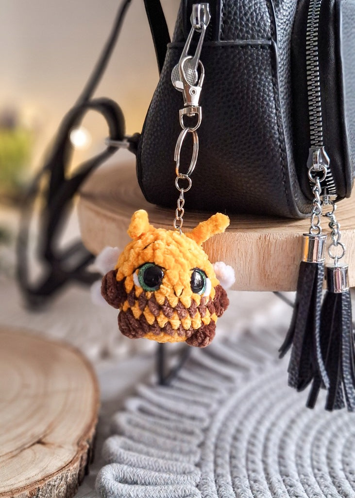 Bee Keychain, Handmade Crochet Plush Yarn Amigurumi