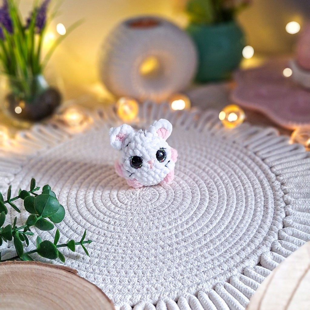 Mouse Keychain, Handmade Plush Yarn Amigurumi, White