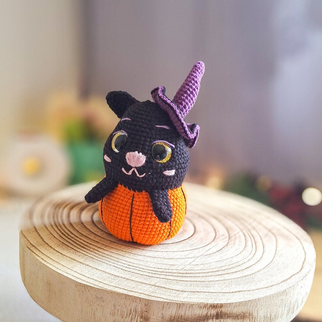 Handmade Crochet Kitten in a Pumpkin, Halloween, 15 cm, Gift