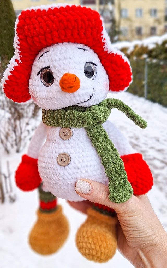 Crochet Snowman, 30 cm – Handmade Christmas Toy