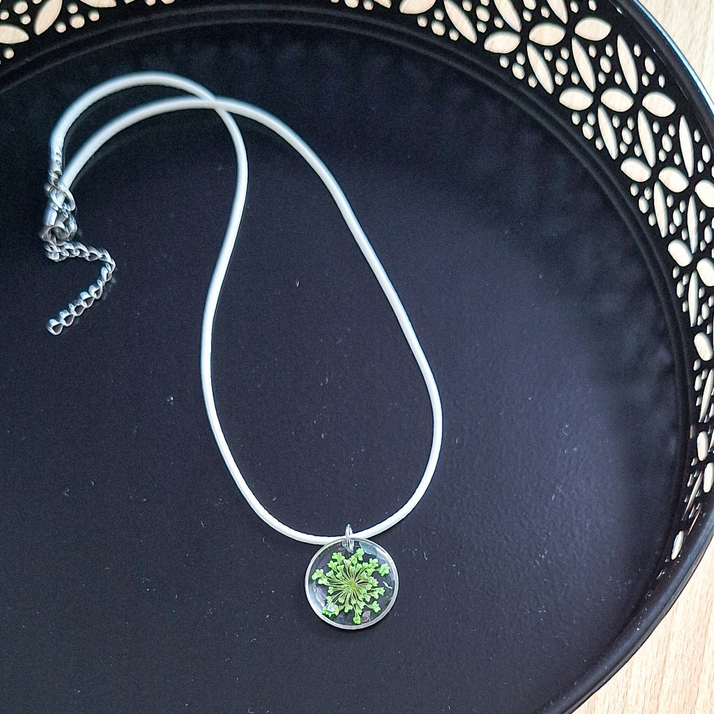 Green Flower Resin Necklace, 2 cm, Surgical Steel, Handmade