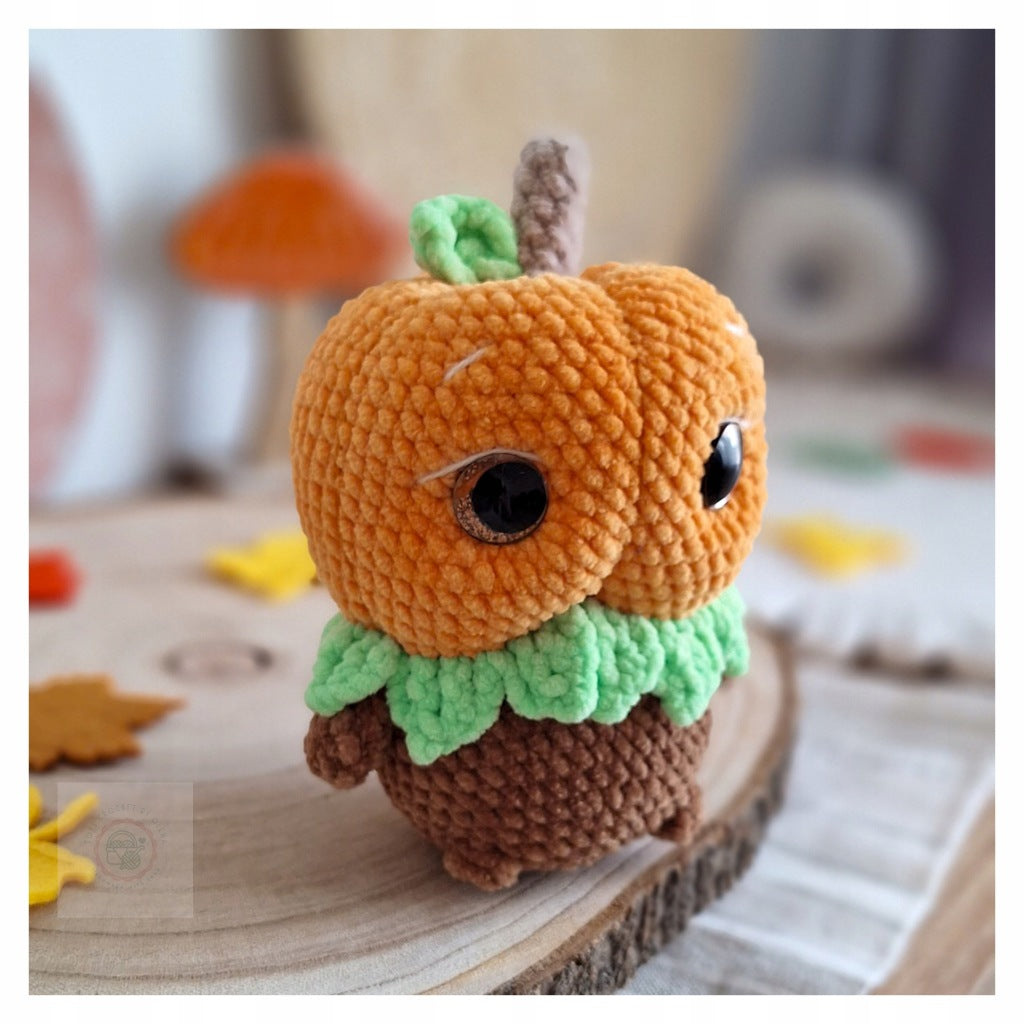 Crochet Pumpkin, 10-12 cm – Handmade Autumn Decoration
