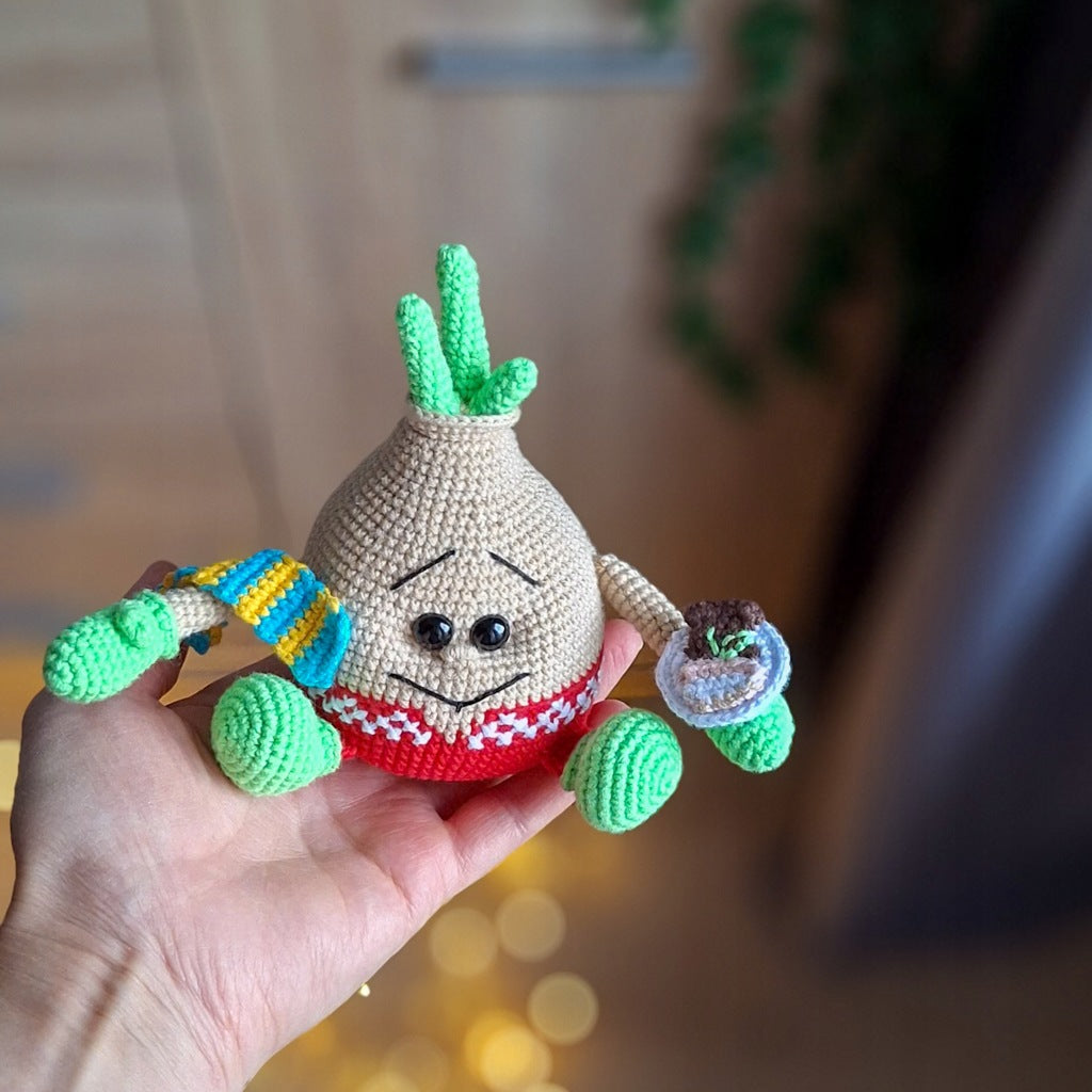 Crochet Onion Toy, Handmade, 13 cm, Amigurumi